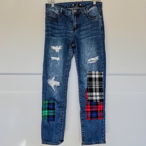 Tru Luxe Jeans, Plaid Patchwork Distressed Straight Leg Jeans, Women's 4/27 - Picture 9 of 11